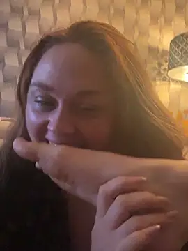Snapshot of Curvyloveandhim chatting on 07-06-26, 10:23 Curvyloveandhim online show from 07-06-26, 10:23