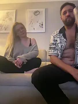 Snapshot of Curvyloveandhim chatting on 07-07-26, 08:57 Curvyloveandhim online show from 07-07-26, 08:57