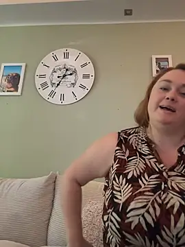 Snapshot of Curvyloveandhim chatting on 07-09-26, 12:42 Curvyloveandhim online show from 07-09-26, 12:42