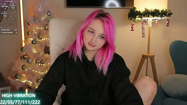 Selena Lily online show from 01-16-25, 10:21