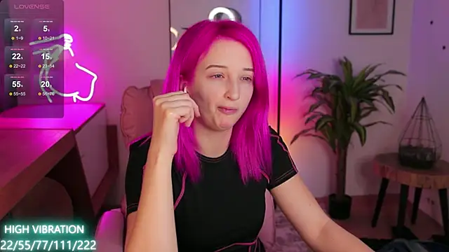 Selena Lily online show from 01-26-25, 07:20