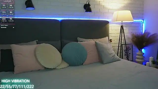 Selena Lily online show from 03-16-25, 03:25