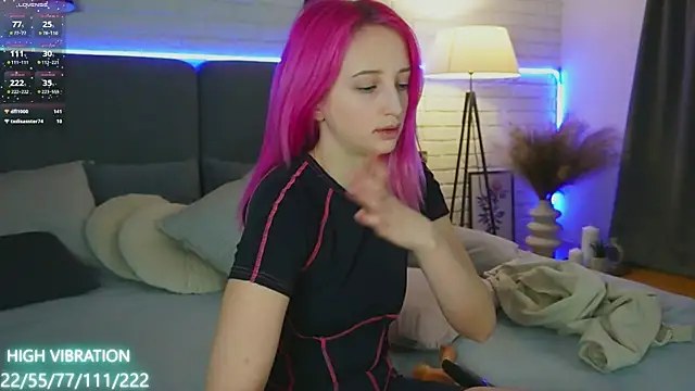 Selena Lily online show from 03-17-25, 03:25