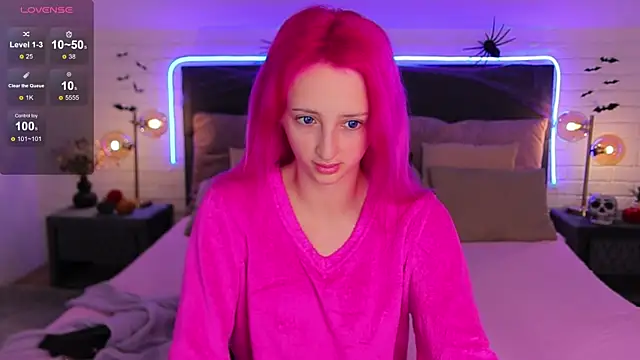 Selena Lily online show from 10-24-25, 05:59