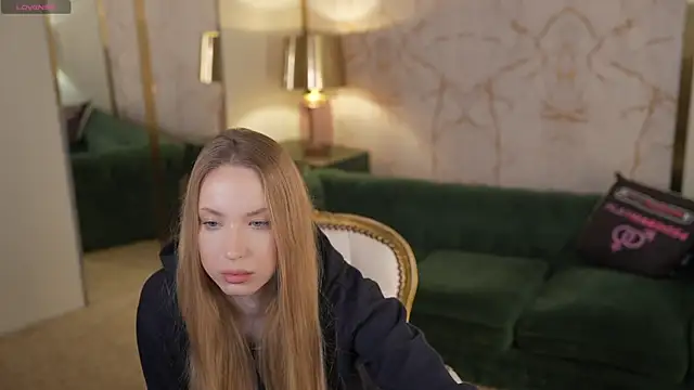 Linda054 online show from 10-14-25, 04:35