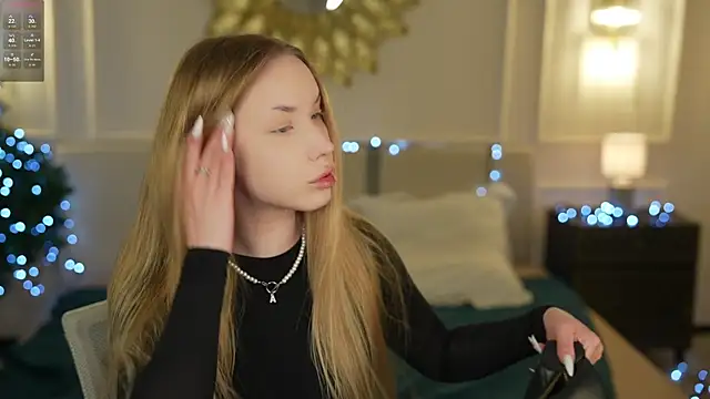 Linda054 online show from 12-20-25, 01:56