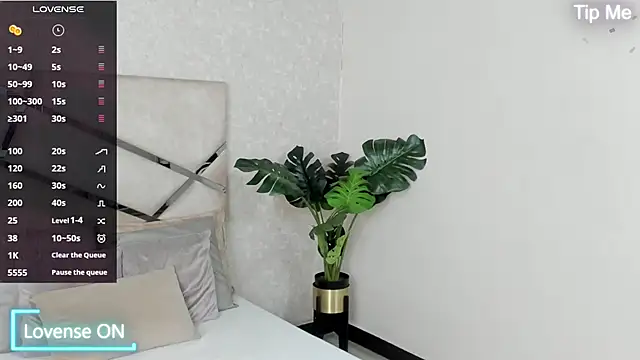 Snapshot of mike_belle chatting on 01-14-25, 11:16 mike belle online show from 01-14-25, 11:16