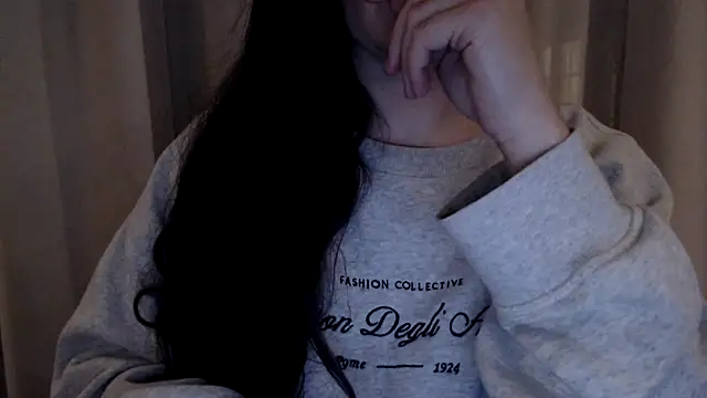 Snapshot of Sandysecret chatting on 10-02-25, 07:43 Sandysecret online show from 10-02-25, 07:43