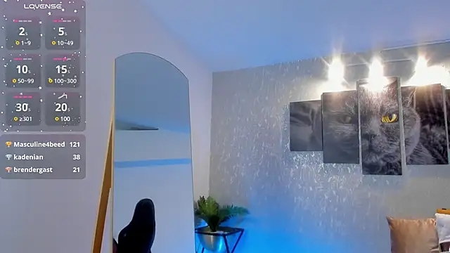 Snapshot of Nate_franco chatting on 02-26-25, 11:09 Nate franco online show from 02-26-25, 11:09