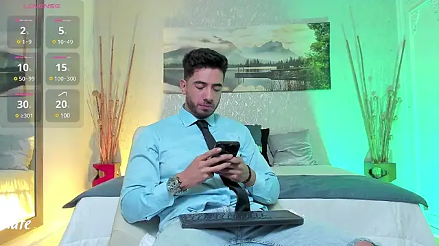 Snapshot of Nate_franco chatting on 02-28-25, 12:32 Nate franco online show from 02-28-25, 12:32