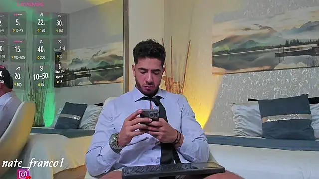 Snapshot of Nate_franco chatting on 03-06-25, 03:57 Nate franco online show from 03-06-25, 03:57