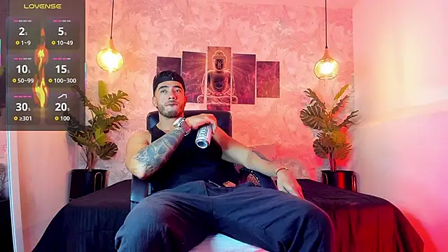 Snapshot of Nate_franco chatting on 09-11-25, 05:29 Nate franco online show from 09-11-25, 05:29