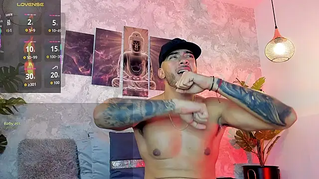 Snapshot of Nate_franco chatting on 09-17-25, 04:36 Nate franco online show from 09-17-25, 04:36