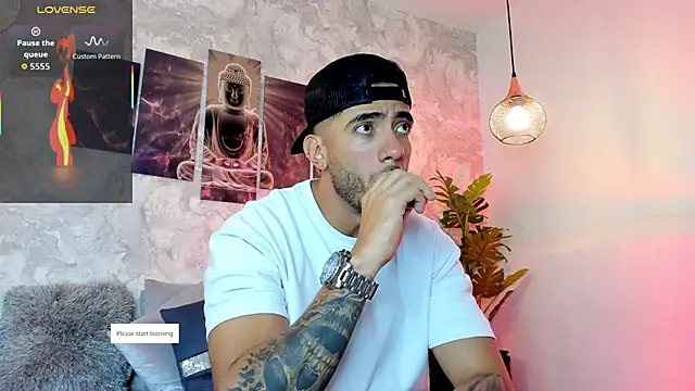 Snapshot of Nate_franco chatting on 09-18-25, 04:47 Nate franco online show from 09-18-25, 04:47