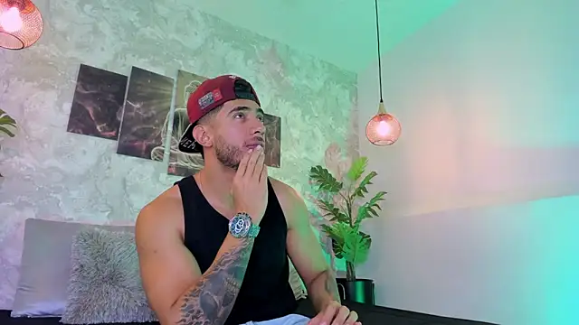 Snapshot of Nate_franco chatting on 09-23-25, 04:15 Nate franco online show from 09-23-25, 04:15