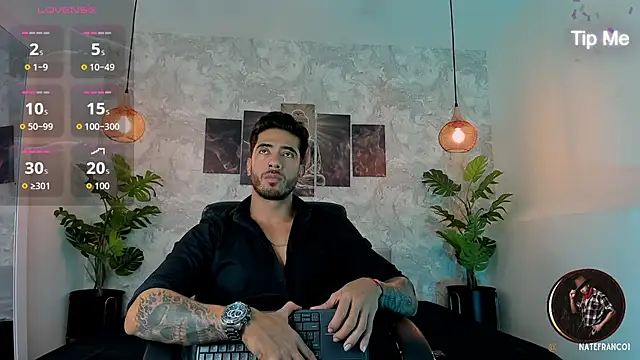 Snapshot of Nate_franco chatting on 10-18-25, 03:31 Nate franco online show from 10-18-25, 03:31