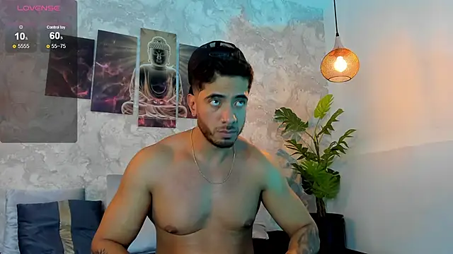 Snapshot of Nate_franco chatting on 10-21-25, 04:02 Nate franco online show from 10-21-25, 04:02