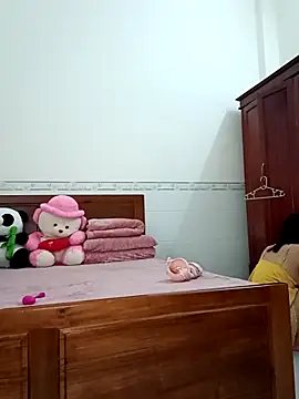    Erin    online show from 03-26-26, 02:50