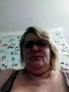 Forest-Lady online show from 01-12-25, 05:22