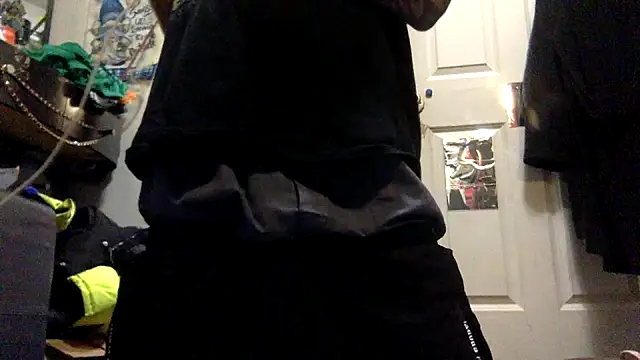 Snapshot of Robriguezxxx chatting on 02-24-26, 05:49 Robriguezxxx online show from 02-24-26, 05:49