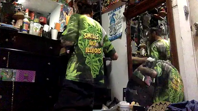 Snapshot of Robriguezxxx chatting on 03-24-26, 04:39 Robriguezxxx online show from 03-24-26, 04:39