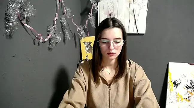 lady olivia  online show from 12-20-24, 01:11
