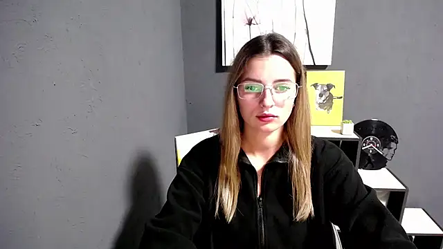 Snapshot of lady_olivia_ chatting on 09-24-25, 12:19 lady olivia online show from 09-24-25, 12:19