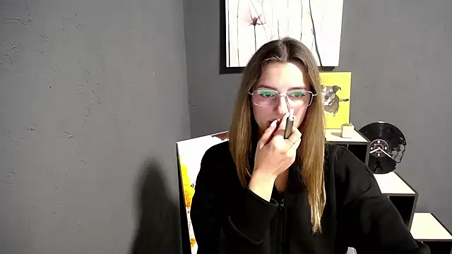 Snapshot of lady_olivia_ chatting on 10-02-25, 04:47 lady olivia online show from 10-02-25, 04:47