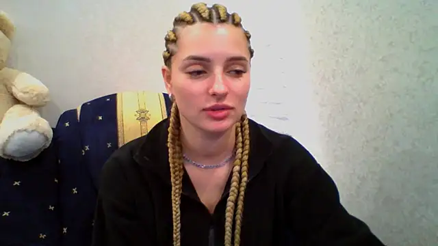 Snapshot of lady_olivia_ chatting on 10-11-25, 02:15 lady olivia online show from 10-11-25, 02:15