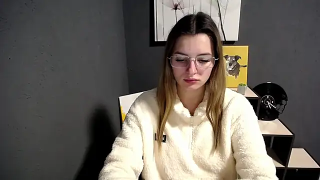 Snapshot of lady_olivia_ chatting on 10-27-25, 01:37 lady olivia online show from 10-27-25, 01:37