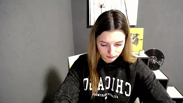 Snapshot of lady_olivia_ chatting on 11-04-25, 03:00 lady olivia online show from 11-04-25, 03:00