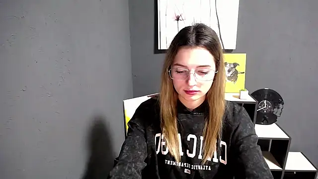 Snapshot of lady_olivia_ chatting on 11-13-25, 04:50 lady olivia online show from 11-13-25, 04:50