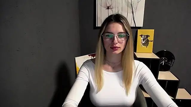 lady olivia  online show from 05-09-26, 11:48
