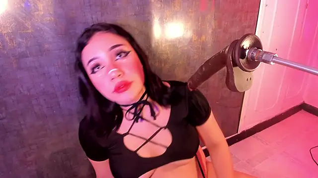 emy evie online show from 10-23-25, 07:34