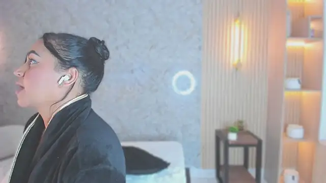 ximena case online show from 10-06-25, 03:31