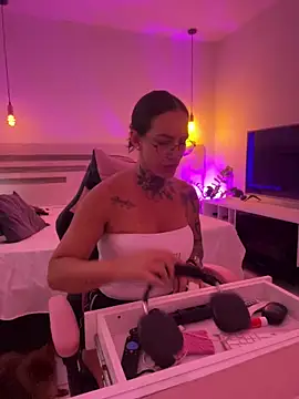 YasmimBrasil online show from 03-02-26, 08:26