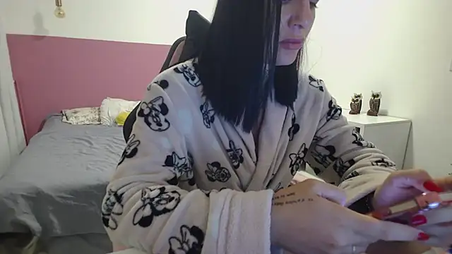 YasmimBrasil online show from 06-17-26, 05:54