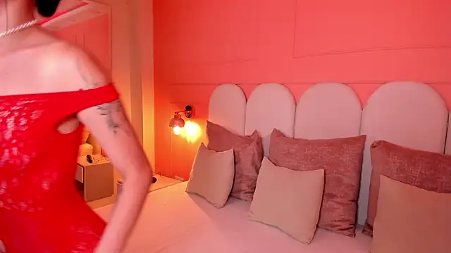 emilly williams  online show from 02-25-25, 05:04