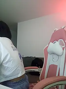 azumiichan online show from 05-04-26, 11:34