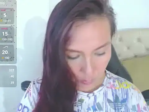 Snapshot of evelyn_mature19 chatting on 01-23-25, 10:44 evelyn mature19 online show from 01-23-25, 10:44