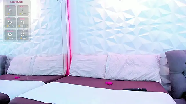 nahomi sex1 online show from 12-19-24, 12:34