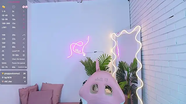 Chiara tay online show from 03-10-25, 10:15