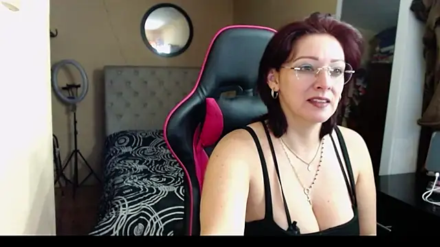 Carol Scottt online show from 03-10-25, 10:26