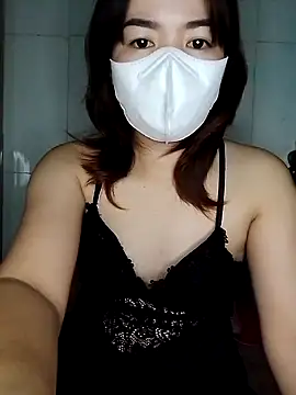 Lini Ery online show from 12-29-24, 03:46