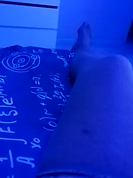 Snapshot of McdyllanXX chatting on 11-21-25, 10:08 McdyllanXX online show from 11-21-25, 10:08