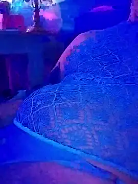 Snapshot of McdyllanXX chatting on 01-07-26, 10:34 McdyllanXX online show from 01-07-26, 10:34