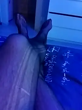 Snapshot of McdyllanXX chatting on 02-12-26, 10:38 McdyllanXX online show from 02-12-26, 10:38