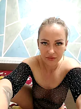 Snapshot of blonda-sexy chatting on 02-24-25, 08:14 blonda-sexy online show from 02-24-25, 08:14