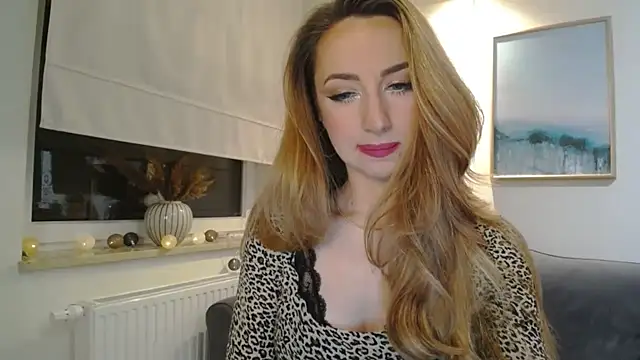 Snapshot of JulietteDiamond chatting on 02-23-25, 09:26 JulietteDiamond online show from 02-23-25, 09:26
