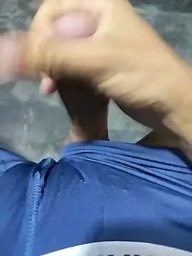 Snapshot of volcanrey chatting on 11-06-25, 04:02 volcanrey online show from 11-06-25, 04:02